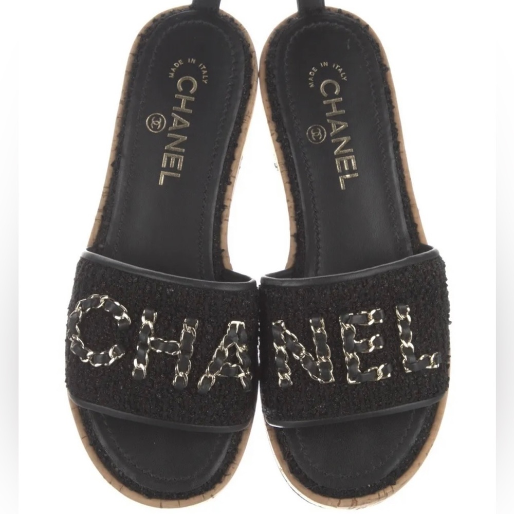 ❤️SOLD❤️CHANEL CHAIN LOGO SLIDES SZ 8 “C” 38 AUTHENTIC